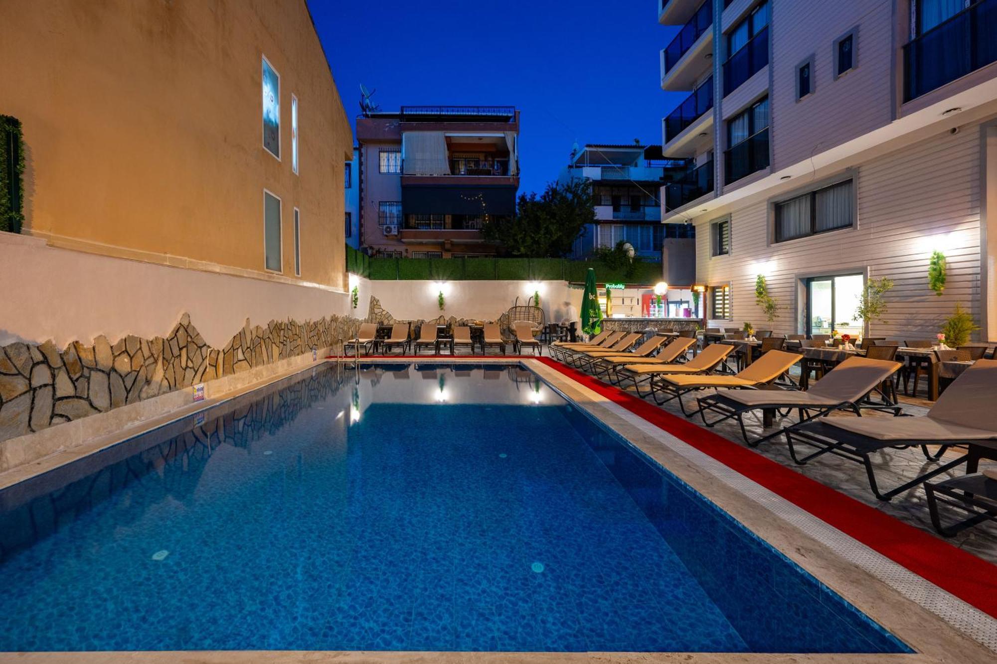 Otel Carpediem Gold Kuşadası Exterior photo